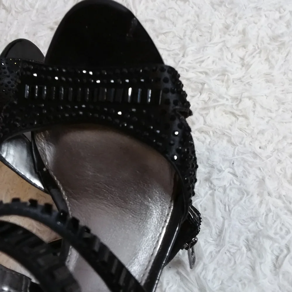 Antonio Melani black crystal embellished strappy heels size 9M - Picture 3 of 10